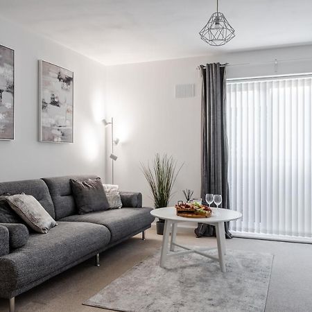 Lovely Modern 2 Bed City Centre Apartment With Free Parking - Double Or Twin Beds Available Вулвергемптон Екстер'єр фото