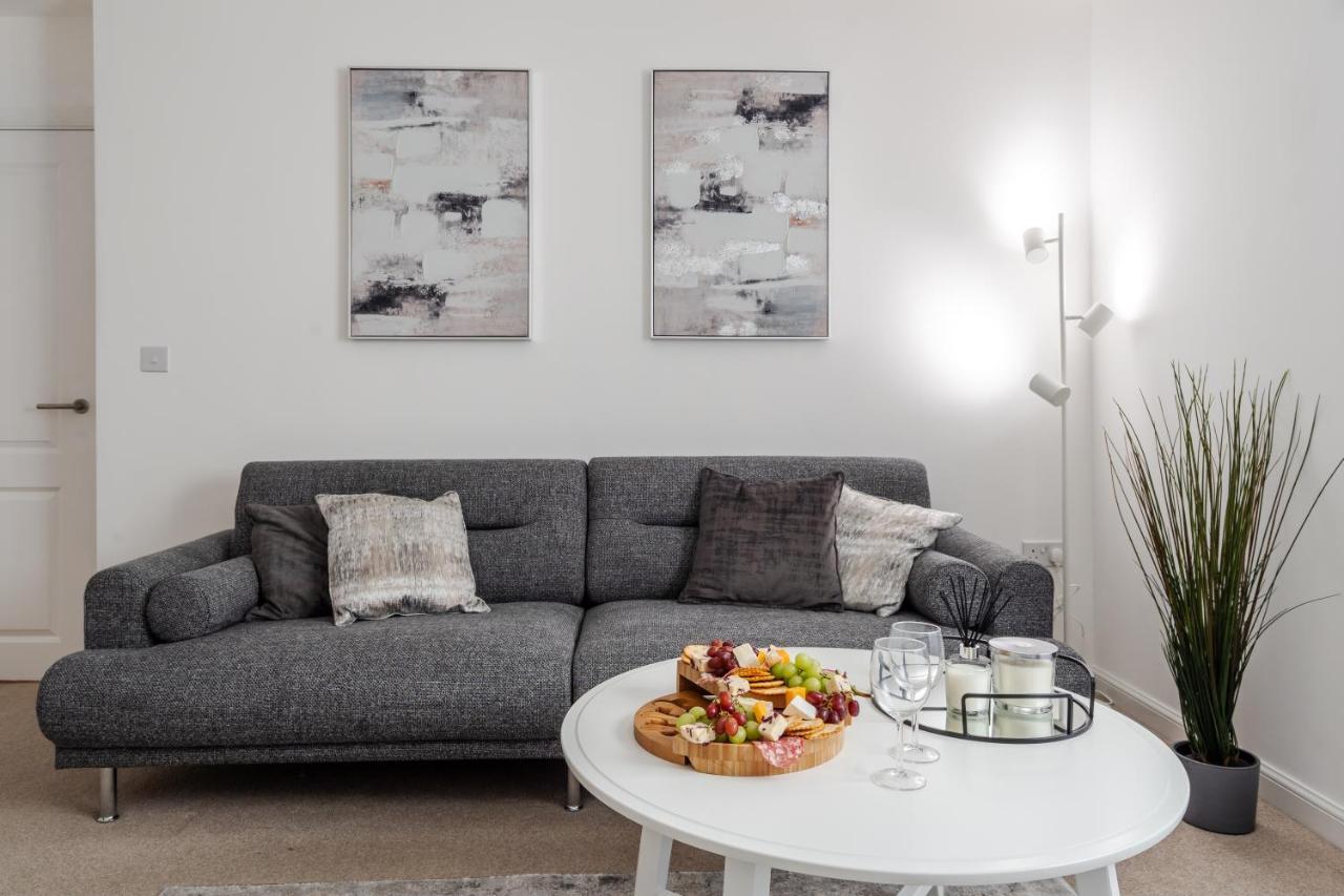 Lovely Modern 2 Bed City Centre Apartment With Free Parking - Double Or Twin Beds Available Вулвергемптон Екстер'єр фото