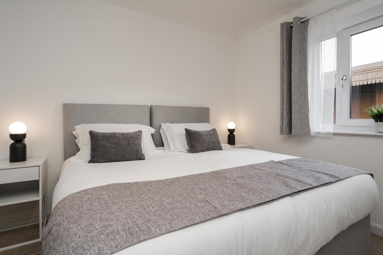 Lovely Modern 2 Bed City Centre Apartment With Free Parking - Double Or Twin Beds Available Вулвергемптон Екстер'єр фото