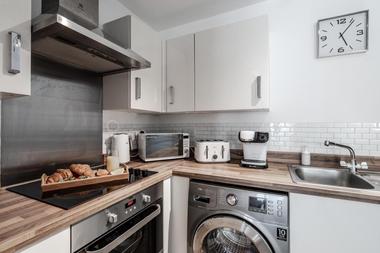 Lovely Modern 2 Bed City Centre Apartment With Free Parking - Double Or Twin Beds Available Вулвергемптон Екстер'єр фото