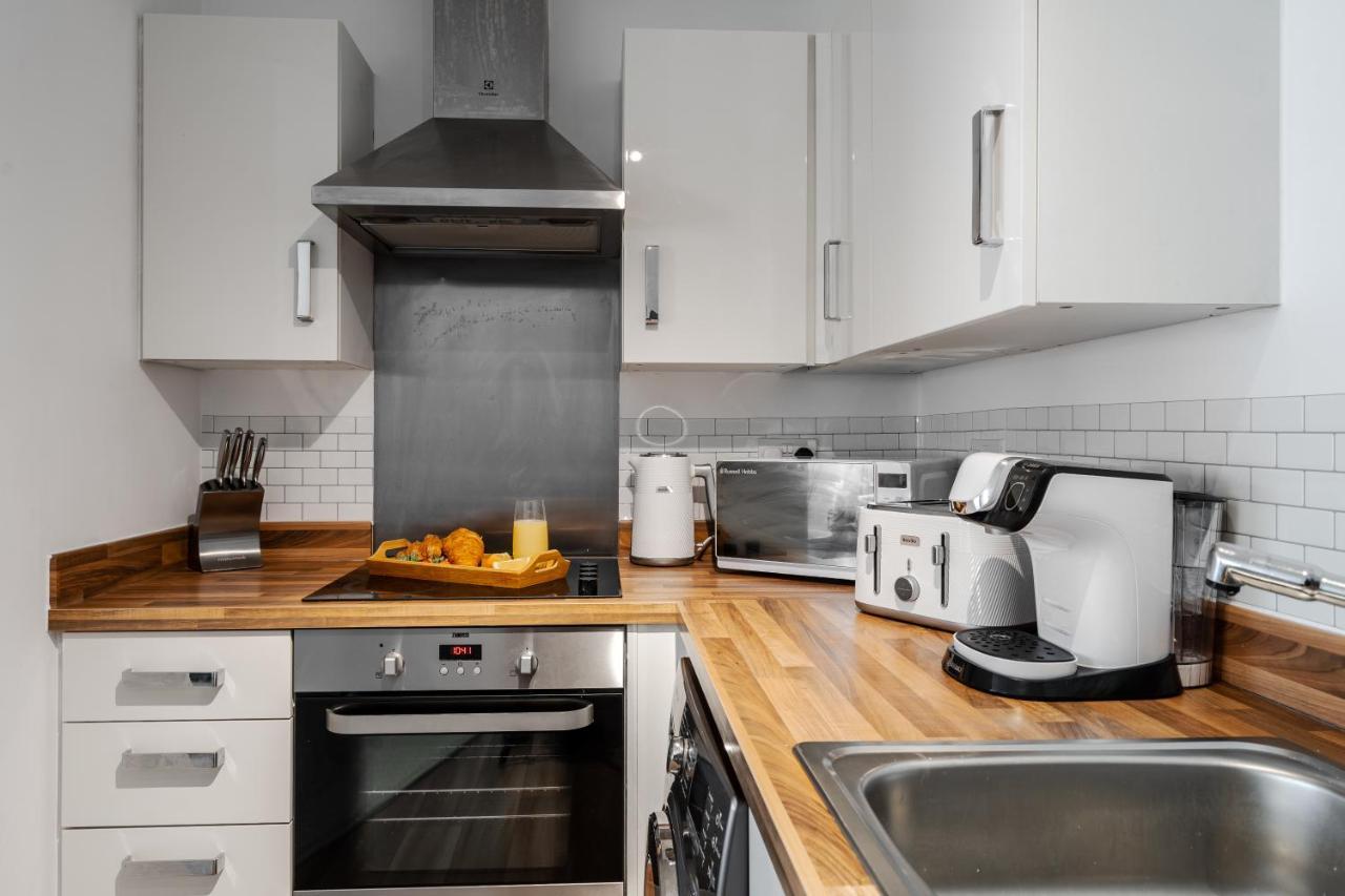 Lovely Modern 2 Bed City Centre Apartment With Free Parking - Double Or Twin Beds Available Вулвергемптон Екстер'єр фото