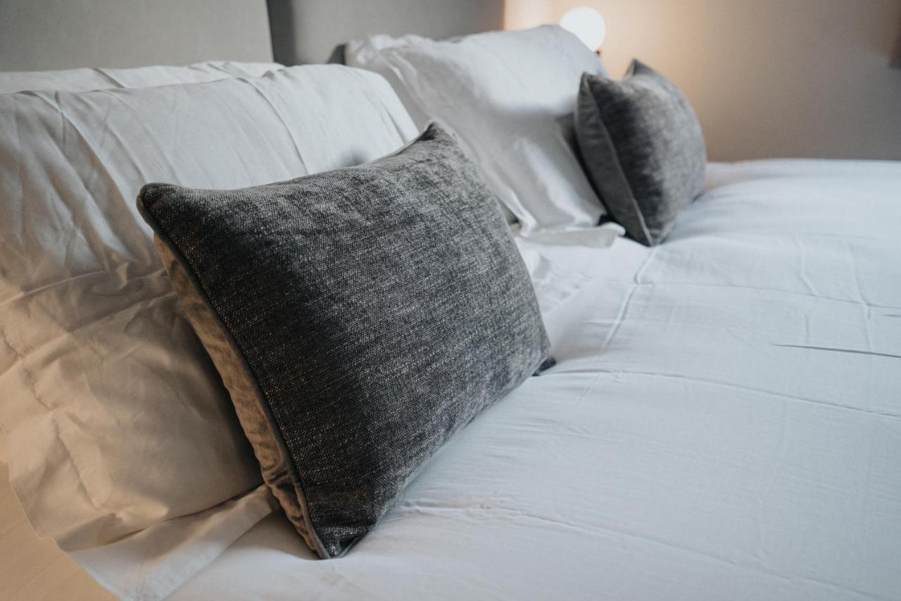 Lovely Modern 2 Bed City Centre Apartment With Free Parking - Double Or Twin Beds Available Вулвергемптон Екстер'єр фото